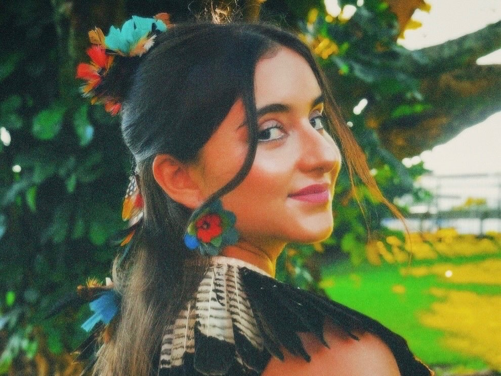 “Luna Rosa” by Rafaella Sáenz Marks a Poetic Transition into KAMALA